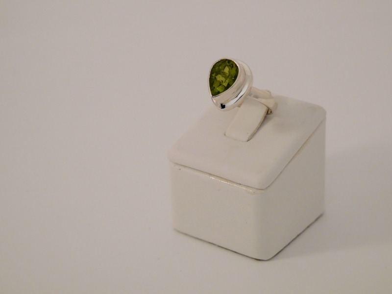 P1060009-peridot-bague-