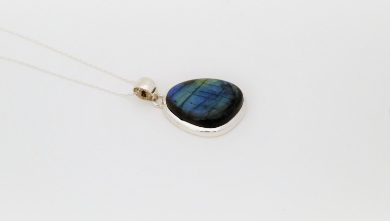 P1060056-labradorite-pendentif