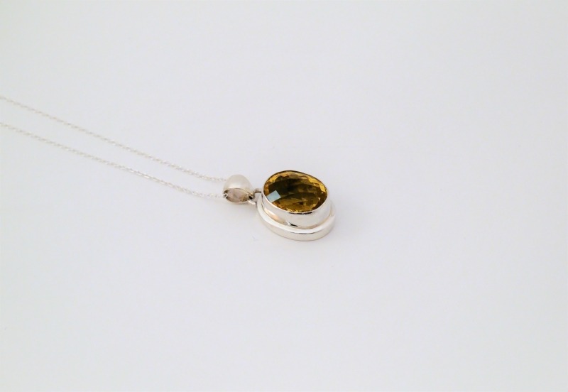 P1060099-citrine-pendentif-taillee