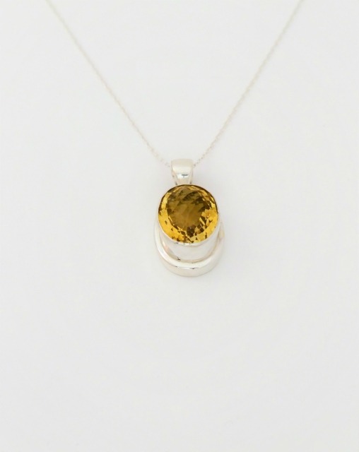 P1060102-citrine-pendentif-taillee